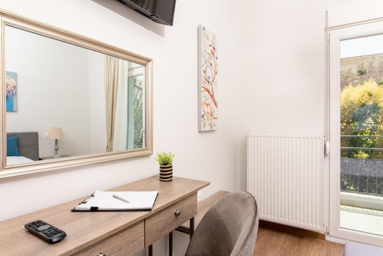 Cozy Corner - Central Stylish Apartment Волос Екстериор снимка